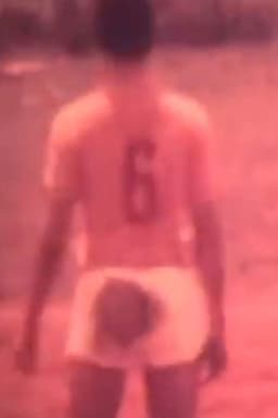 Novos Baianos F.C. vs. Chico Buarque e amigos