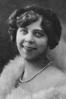 Andrée Marly