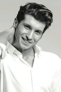 Batuhan Büyükacaroğlu