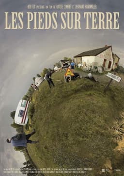 Les pieds sur terre