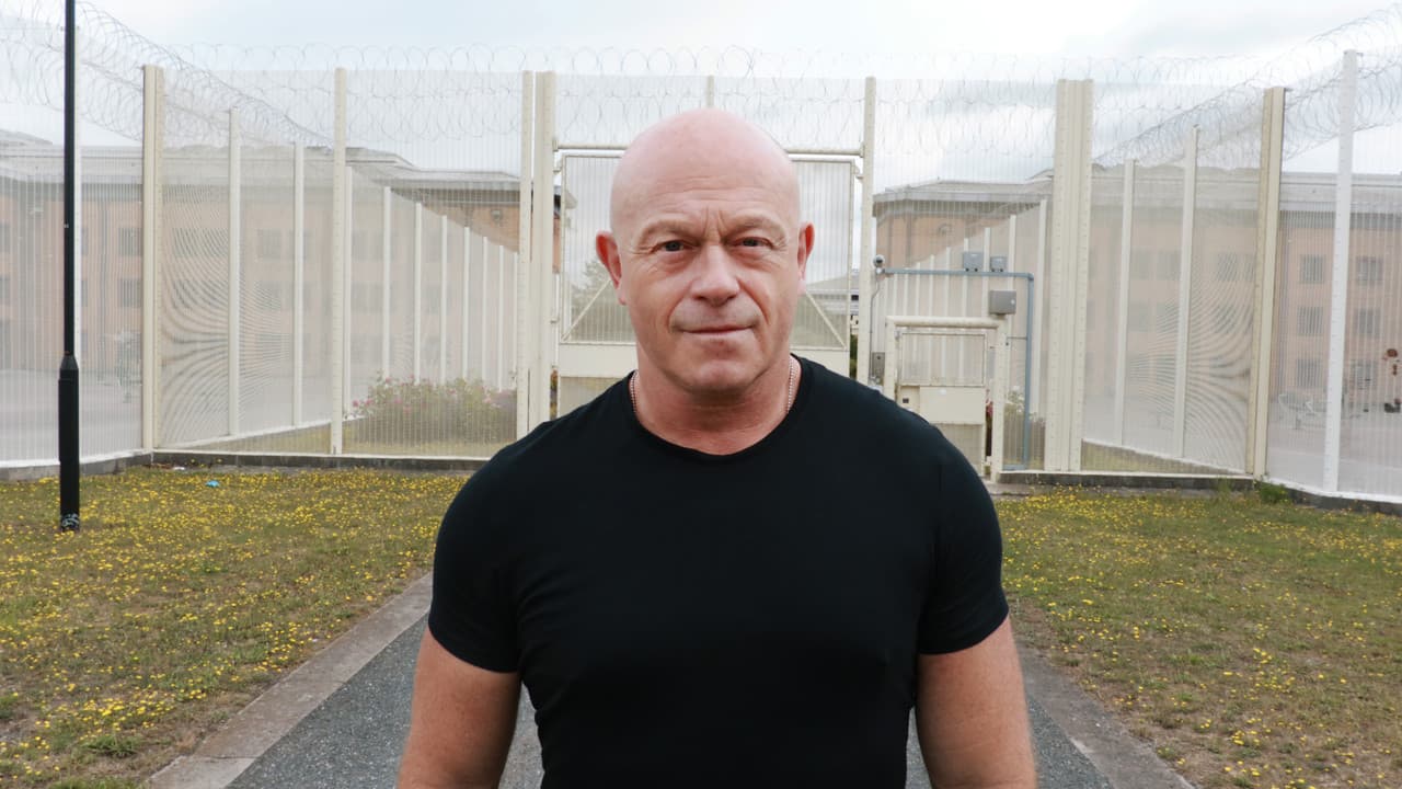Welcome To HMP Belmarsh With Ross Kemp