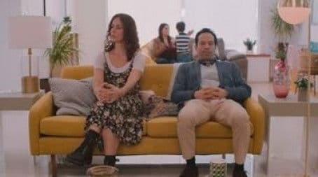 What If We Play Spin the Bottle? (¿Y si jugamos botella?)