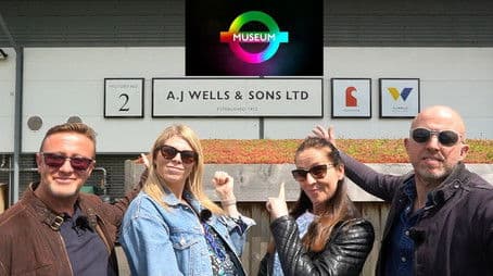 Making the Museum roundel