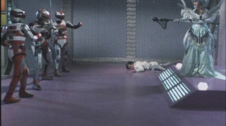 The Queen Paints an Unexpected Trick