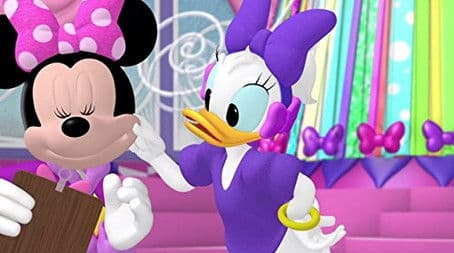 Minnie's Winter Bow Show