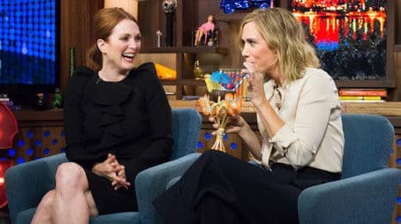 Julianne Moore & Kristen Wiig