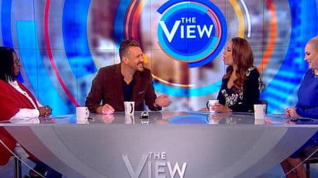 Jason Segel and Geraldo Rivera