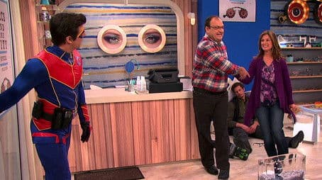 Captain Man: On Vacation