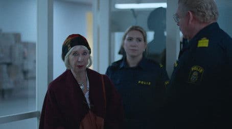 A Smoke-Allergic Cat in the Closet