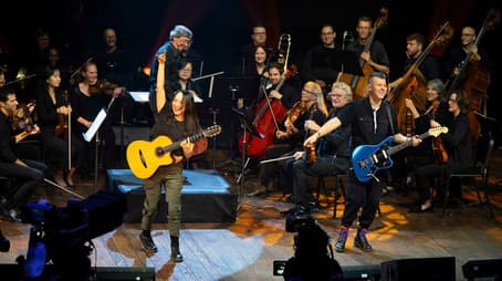 Rodrigo y Gabriela featuring the Austin Symphony Orchestra