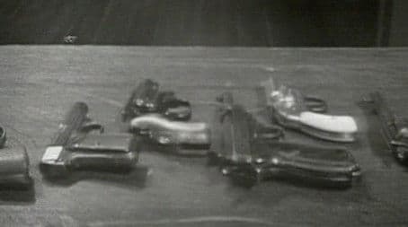 A Magnum for Schneider (pilot)