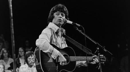 Johnny Rodriguez followed by Linda Hargrove