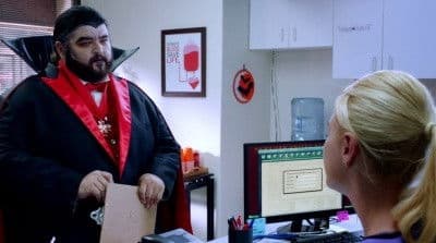 Na Pilikua Nui (Monsters)