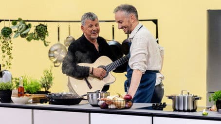 Böhmi brutzelt with Semino Rossi