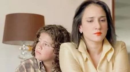 They attack Pablo Escobar and his family