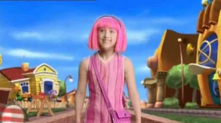 Song: Welcome To LazyTown Xmas Ver