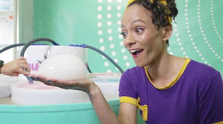 Meekah Makes the Biggest Bubble Pop!