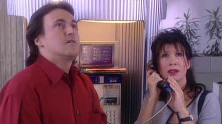 Le psy au resto - À l'aéroport - En avion