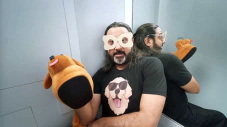 Support Dog and Sinking Hearts