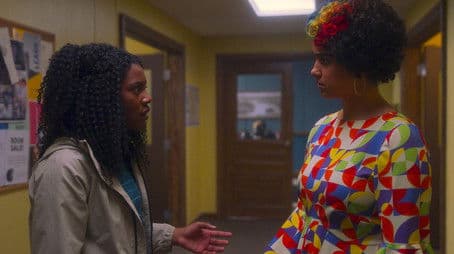 He's a Ghost, She's a Rainbow (1)