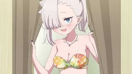 Li'l Miss Vampire and Swimsuits
