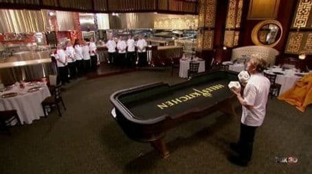 10 Chefs compete