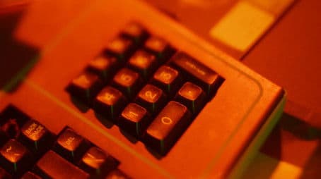 Y2K: Paranoia Will Destroy Ya