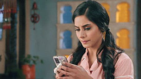 Seerat Plans to Elope.