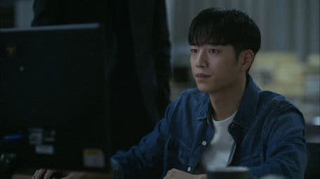 6 Bodies without Thumbs