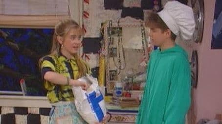 Clarissa Makes A Cake