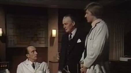 Invasion of the Dinosaurs (5)