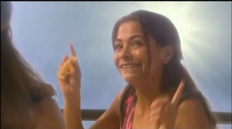 Zwoele nachten, Eerste liefde