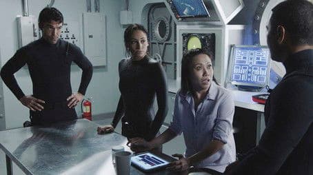 Ke iho mai nei ko luna (Those Above Are Descending)