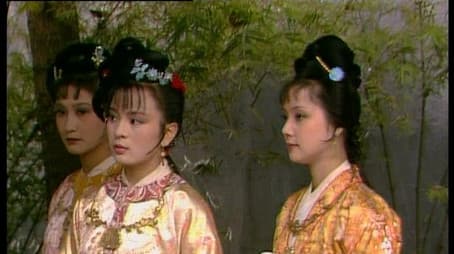 Lady Xing Feels Wronged and Puts Xifeng in Wrong