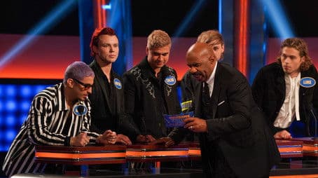 The Chainsmokers vs 5 Seconds of Summer and Boris Kodjoe & Nicole Ari Parker vs Roselyn Sanchez & Eric Winter