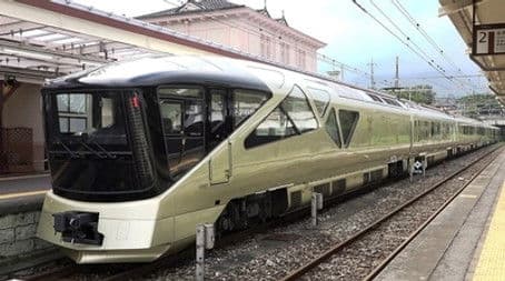 Train Suite Shiki-shima: The High-Tech Luxury Cruise Train