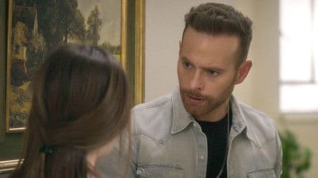 Diego Distances Himself From Isabel