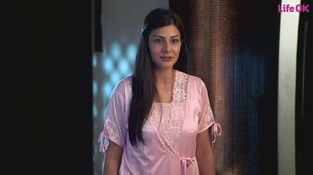 Sarika Pushes Abhay to Death