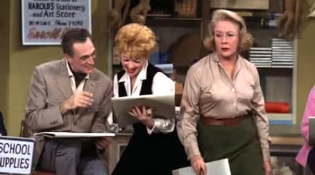 Lucy Goes to Art Class