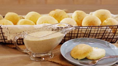 Faye’s Best Biscuits & Gravy