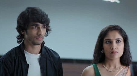 Khula Mooh, Nikla Sach!