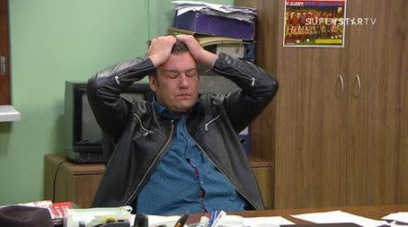 1533 Kad pada, poliva