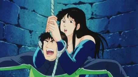 Bizarre Track, Thief Chases Police