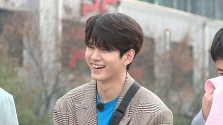 Idol versus Running Man, Center's Dignity