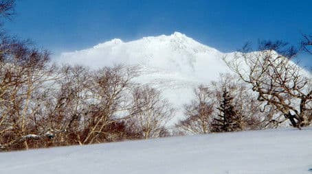 Mt. Tomuraushi in Harsh Winter