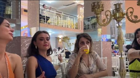 Bölüm: 1 Tanımadığımız birilerinin düğününe gittik