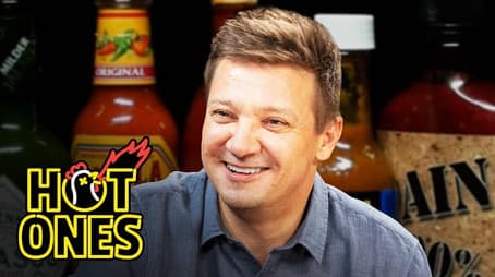 Jeremy Renner Goes Blind in One Eye While Eating