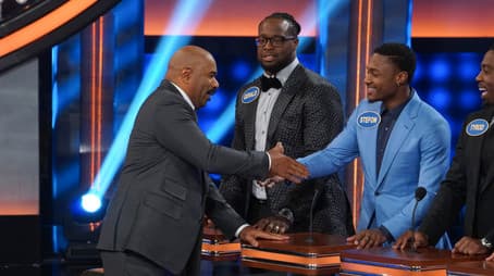 NFLPA Veteran vs. NFLPA Rookies and Wanda Sykes vs. Nia Vardalos