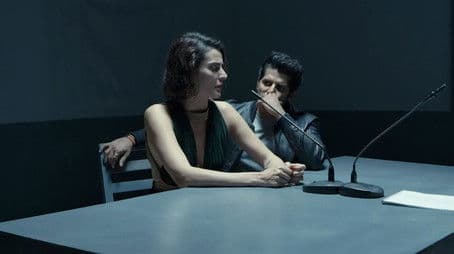 Playing Blind in Love