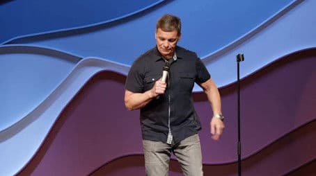 Goumba Johnny Sialiano: Comedy in COVID